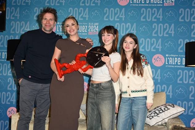 27th L Alpe d Huez Festival Winners Photocall Thomas Jouannet, Chloe Jouannet, Mado Jouannet and Ysee Jouannet (Prix du court metrage for Allez ma fillle ) posing for the photocall of the winners during the 27th Comedy Film Festival in L Alpe d?Huez, France, on January 20, 2024. Photo by Mireille Ampilhac ABACAPRESS.COM L Alpe d Huez France  Copyright: xAmpilhacxMireille ABACAx