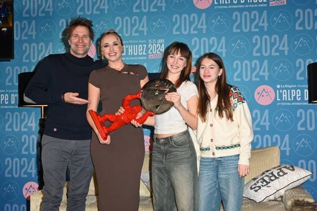 27th L Alpe d Huez Festival Winners Photocall Thomas Jouannet, Chloe Jouannet, Mado Jouannet and Ysee Jouannet (Prix du court metrage for Allez ma fillle ) posing for the photocall of the winners during the 27th Comedy Film Festival in L Alpe d?Huez, France, on January 20, 2024. Photo by Mireille Ampilhac ABACAPRESS.COM L Alpe d Huez France  Copyright: xAmpilhacxMireille ABACAx