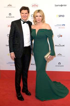 Veronica Ferres mit Ehemann Carsten Maschmeyer beim 48. Deutschen Filmball 2024 im Hotel Bayerischer Hof. München, 20.01.2024 *** Veronica Ferres with husband Carsten Maschmeyer at the 48 German Film Ball 2024 at the Hotel Bayerischer Hof Munich, 20 01 2024 Foto:xF.xKernx xFuturexImagex filmball_4415