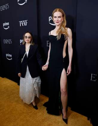 Bilder des Jahres 2024, Entertainment 01 Januar Entertainment Themen der Woche KW03 Entertainment Bilder des Tages Nicole Kidman and Lulu Wang arrive on the red carpet for Prime Video s Expats New York premiere at The Museum of Modern Art on Sunday, January 21, 2024 in New York City.  NYP20240121146 JohnxAngelillo