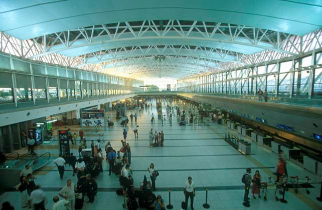 Interior of airport in Buenos Aires, Argentina Interior of airport in Buenos Aires, Argentina <br>Model Release: No<br>Property Release: No EDITORIAL USE ONLY Copyright: xx VOW3-032 JoexSohmx voaphotos006489