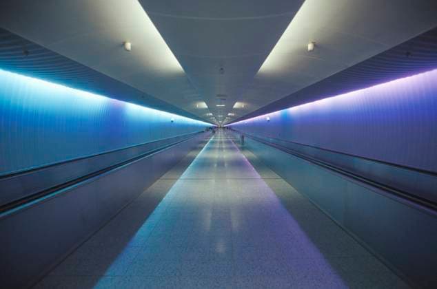 The United Airlines Tunnel in Chicago, Illinois The United Airlines Tunnel in Chicago, Illinois <br>Model Release: No<br>Property Release: No EDITORIAL USE ONLY Copyright: xx VOA22-168 JoexSohmx voaphotos009361