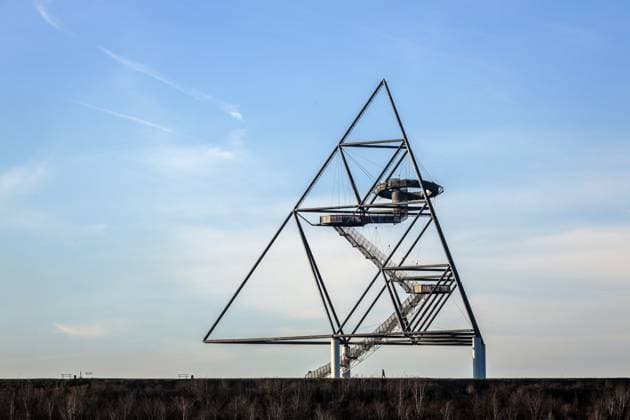 Bottrop, North Rhine-Westphalia, Germany Tetraeder, the Emscherblick spoil tip event is an accessible viewing terrace in the form of a three-sided pyramid on the Beckstrasse spoil tip in the Bottrop district of Batenbrock Tetraeder, Bottrop, North Rhine-Westphalia, Germany