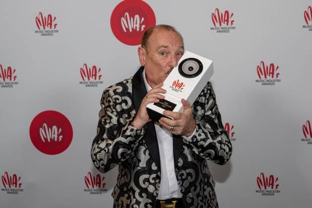 actor and singer Hugo Sigal poses with the MIA award, after the 16th edition of the MIA s (Music Industry Award) award show, in Antwerp, Wednesday 24 January 2024. The Music Industry Awards are the Flemish Music prizes handed out by the VRT and VI.BE.  JONASxROOSENS 84574426
