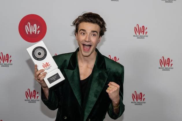actor Aaron Blommaert poses with the MIA award, after the 16th edition of the MIA s (Music Industry Award) award show, in Antwerp, Wednesday 24 January 2024. The Music Industry Awards are the Flemish Music prizes handed out by the VRT and VI.BE.  JONASxROOSENS 84574506