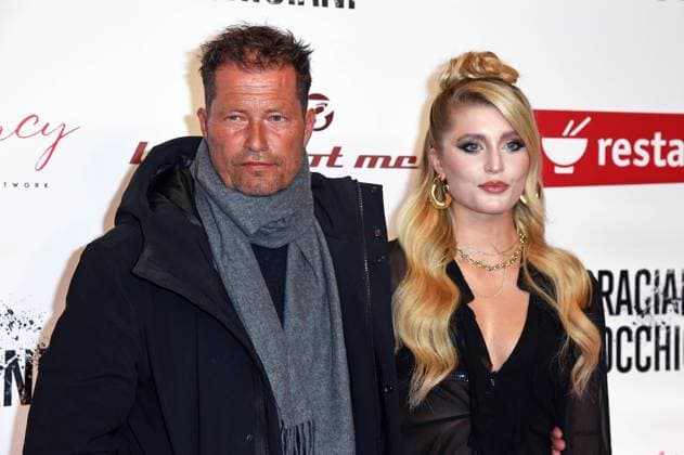 Entertainment Themen der Woche KW04 Entertainment Bilder des Tages Til Schweiger mit Tochter Luna Schweiger - bei der Premiere der Dokumentation Graciano Rocchigiani - Das Herz eines Boxers im Colosseum in Berlin am 24.01.2024 *** Til Schweiger with daughter Luna Schweiger at the premiere of the documentary Graciano Rocchigiani Das Herz eines Boxers at the Colosseum in Berlin on 24 01 2024