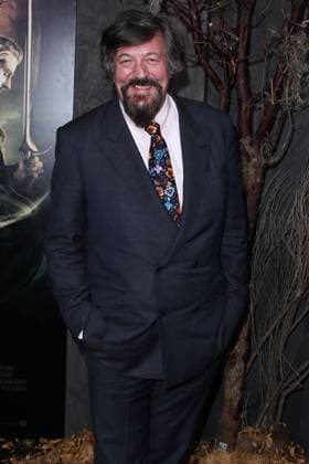 Celebrities attend the Los Angeles Premiere Of Warner Bros The Hobbit: The Desolation Of Smaug at Dolby Theatre in Hollywood 109626, LOS ANGELES, CALIFORNIA - Monday December 2, 2013. Stephen Fry at the Los Angeles Premiere Of Warner Bros The Hobbit: The Desolation Of Smaug held at Dolby Theatre in Hollywood. , Credit:Celebrity Monitor, PacificCoastN Avalon USA, Los Angeles Copyright: xCelebrityxMonitor,xPacificCoastNx xAvalonx 0528933840