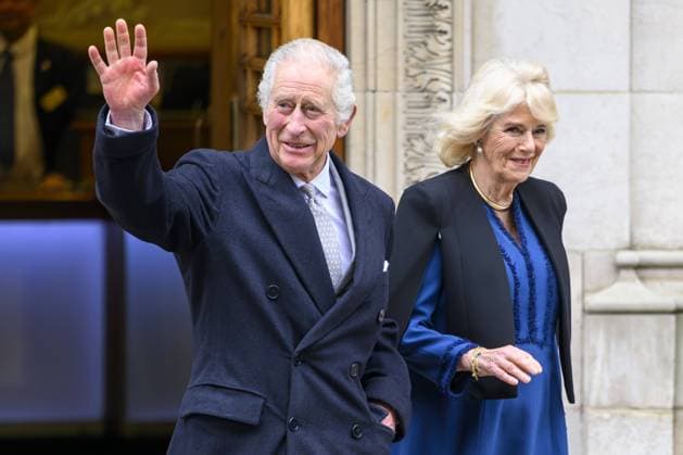 Entertainment Bilder der Woche KW05 Bilder des Jahres 2024, Entertainment 01 Januar Entertainment Bilder des Tages King Charles and Queen Camilla leave The London Clinic after King Charles III prostate operation Featuring: King Charles III and Queen Camilla Where: London, United Kingdom When: 29 Jan 2024 Credit: Cover Images EDITORIAL USE ONLY. NOT FOR USE BY NEWSPAPERS BASED IN THE UK. Copyright: xx 53407948
