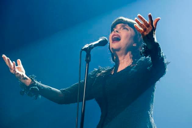 MIREILLE MATHIEU EN CONCERT Mireille Mathieu en concert au Cirque Royal Mireille Mathieu live in Koninklijk Circus . Credit : Quinet CC . BRUSSELS BELGIUM  Copyright: xContentxCurationx Quinetx xCCx