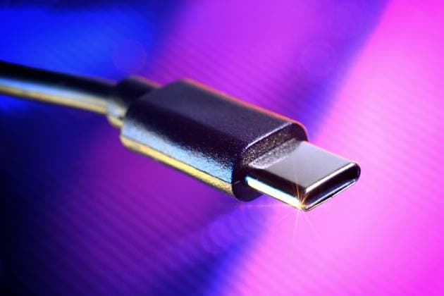 USB-C-Stecker, USB-C als Standardladeanschluss in der EU *** USB C plug, USB C as standard charging port in the EU ** NUR FUER REDAKTIONELLE ZWECKE ** EDITORIAL USE ONLY **