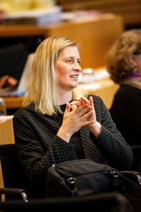Erfurt , 010224 , Thüringer Landtag , 126. Plenarsitzung , Plenum im Bild: Madeleine Henfling (Grüne) *** Erfurt , 010224 , Thuringian Parliament , 126 Plenary Session , Plenary in picture Madeleine Henfling Greens