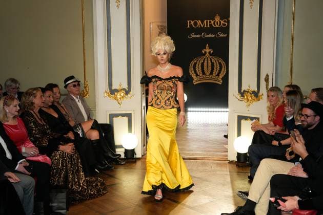 Harald Glööckler hosted the Pompöös Iconic Couture Show at the Ermelerhaus in Berlin at the start of Berlin Fashion Week Star designer Harald Glööckler hosted the Pompöös Iconic Couture Show at the Ermelerhaus in Berlin at the start of Berlin Fashion Week Governing Mayor of Berlin Kai Wegner was a guest Berlin Berlin GER