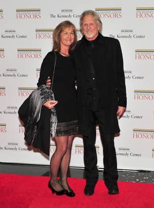 2010 Kennedy Center Honors Gala Dinner Chris Kristofferson and his wife, Lisa, arrive for the formal Artist s Dinner at the United States Department of State in Washington, D.C. on Saturday, December 4, 2010..Credit: Ron Sachs CNP. Washington District of Columbia United States of America EDITORIAL USE ONLY Copyright: xx D3B_9789 RonxSachsx cnpphotos029695
