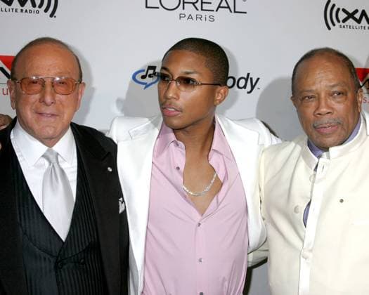 Clive Davis Pharrell Williams Quincy Jones Clive Davis Annual Pre-Grammy Party Beverly Hilton Hotel Beverly Hills, CA February 7, 2006 2006 Kathy Hutchins Hutchins Photo Los Angeles CA USA EDITORIAL USE ONLY Copyright: xx KathyxHutchinsx khphotos030536