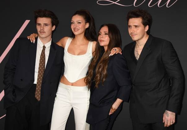 Entertainment Bilder der Woche KW05 Entertainment Bilder des Tages LOS ANGELES, CA - FEBRUARY3: Cruz Beckham, Nicola Peltz Beckham, Victoria Beckham and Brooklyn Peltz Beckham at the premiere screening of Lola on February 3, 2024 at the Regency Bruin Theater in Los Angeles, California. Copyright: xJeffreyxMayerx