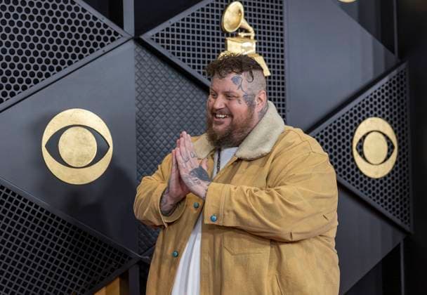 Jelly Roll attends the 66th GRAMMY Awards at Crypto.com Arena on February 04, 2024 in Los Angeles, California Armando Arorizo !ACHTUNG: NUR REDAKTIONELLE NUTZUNG!  Copyright: xArmandoxArorizox AME6076 20240205-55012842422_1