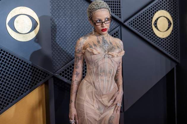 Doja Cat attends the 66th GRAMMY Awards at Crypto.com Arena on February 04, 2024 in Los Angeles, California. Armando Arorizo !ACHTUNG: NUR REDAKTIONELLE NUTZUNG!  Copyright: xArmandoxArorizox AME6086 20240205-55012842495_1