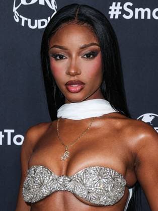 Universal Grammy After Party - LA Ayra Starr arrives at Universal Music Group s 2024 66th GRAMMY Awards After Party held at nya studios WEST on February 4, 2024 in Hollywood, Los Angeles, California, United States. Photo by Xavier Collin Image Press Agency ABACAPRESS.COM Los Angeles California United States  Copyright: xCollinxXavier ImagexPressxAgencyxABACAx