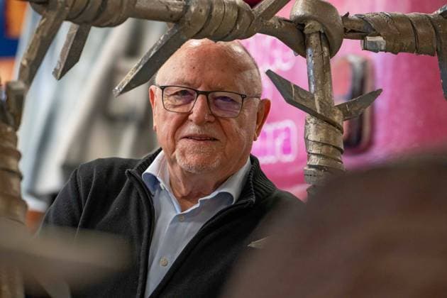 MCV-Wagenbauer Dieter Wenger am Dienstag (06.02.2024) bei der Praesentation der Motivwagen zum Rosenmontagszug in Mainz. EDITORIAL USE ONLY *** MCV float builder Dieter Wenger on Tuesday 06 02 2024 at the presentation of the motif floats for the Rose Monday parade in Mainz EDITORIAL USE ONLY Copyright: epd-bild AndreaxEnderlein 47_MCV_Motivwagen_020624
