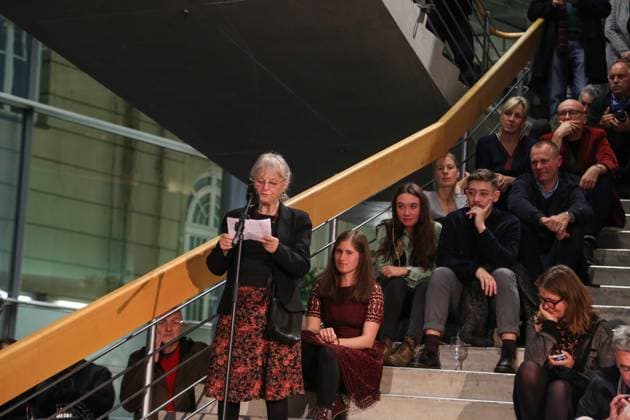 Helga Paris spricht anlässlich der Eröffnung ihrer Ausstellung in der Akademie der Künste Berlin am Pariser Platz, 7.11.2019 *** Helga Paris speaks on the occasion of the opening of her exhibition at the Akademie der Künste Berlin on Pariser Platz, 7 11 2019