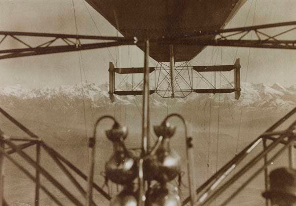 First World War: detail of an airship in the Italian army after takeoff (b w photo) 1250157 First World War: detail of an airship in the Italian army after takeoff (b w photo) by Unknown photographer, (20th century); (add.info.: Unidentified Author Italy); Fratelli Alinari Museum Collections, Florence, Italy. Copyright: xFratellixAlinarixMuseumxCollections,xFlorence,xItalyx xBridgemanxImagesx 1250157