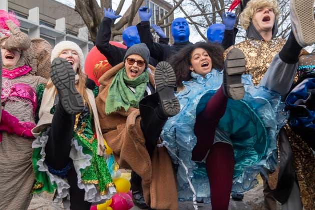 US actress Annette Bening, flanked by Harvard students, does a high kick with students following a parade, through the Harvard Yard in her honor, as she is named the Harvard University s Hasty Pudding Theatricals 2024 Woman of the Year in Cambridge, MA on Tuesday, February 06, 2024.  BOS20240206027 AmandaxSabga