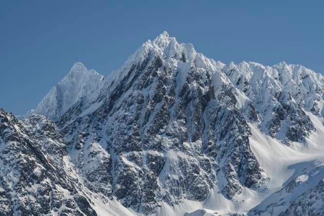 Creative Highlights World Idyllic shot of snow covered majestic mountains Lyngen, Troms og Finnmark, Norway CR_BRHU240206-1329013-01