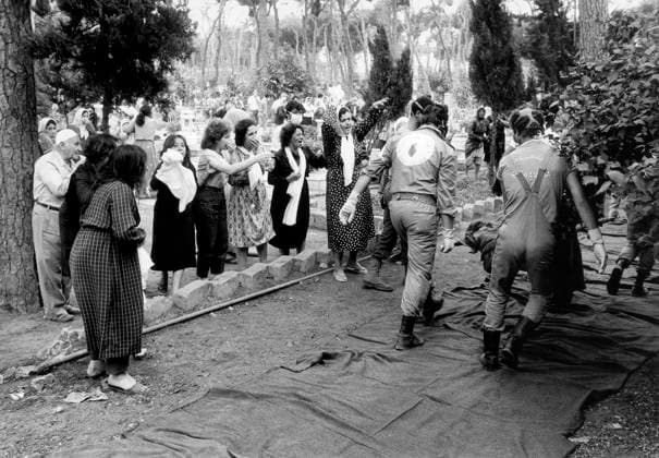 Palestinian Women Crying in The Graveyard of Palestinian Chatila Camp in Beirut (Lebanon) during War in September 1982 (b w photo) 1655235 Palestinian Women Crying in The Graveyard of Palestinian Chatila Camp in Beirut (Lebanon) during War in September 1982 (b w photo); (add.info.: Palestinian women crying in the graveyard of palestinian Chatila camp in Beirut (Lebanon) during war in september 1982). Copyright: xBridgemanxImagesx 1655235