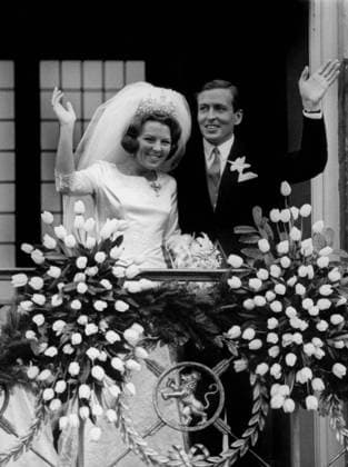 Wedding of princess Beatrix of the Netherlands and prince Claus Georg von Amsberg march 10, 1966 at Westenberg Cathedral (photo) 1658218 Wedding of princess Beatrix of the Netherlands and prince Claus Georg von Amsberg march 10, 1966 at Westenberg Cathedral (photo); (add.info.: Wedding of princess Beatrix of the Netherlands and prince Claus Georg von Amsberg march 10, 1966 at Westenberg Cathedral). Copyright: xBridgemanxImagesx 1658218