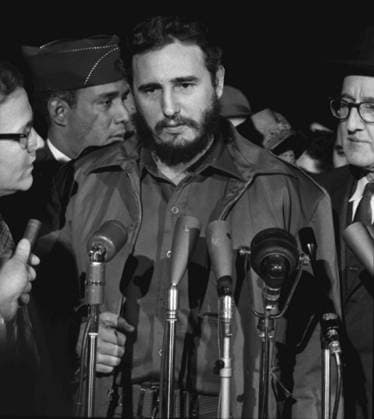 Fidel Castro arrives at Washington airport, 1959 (b w photo) 1766078 Fidel Castro arrives at Washington airport, 1959 (b w photo) by Leffler, Warren K. (1926-2014); Private Collection; (add.info.: Fidel Alejandro Castro Ruz (1926-2016) Cuban politician and revolutionary, Prime Minister of the Republic of Cuba from 1959-76, President 1976-2008. He visited the US at the invitation of the American Society of Newspaper Editors, four months after leading the Cuban revolution. He resigned from the Central Committe of the Communist Party of Cuba in 2011.). Copyright: xBridgemanxImagesx 1766078