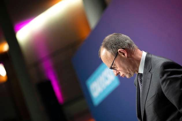 Friedrich Merz, CDU Wirtschaftswende fuer Deutschland DEU, Deutschland, Germany, Berlin, 01.02.2024 Friedrich Merz , Fraktionsvorsitzender der CDU CSU und Vorsitzender der CDU , beim Kongress Wirtschaftsgipfel der CDU CSU Fraktion zum Thema Wirtschaftswende fuer Deutschland im Foyer vom Paul-Loebe-Haus in Berlin Deutschland en: Friedrich Merz , parliamentary group leader of the CDU CSU and chairman of the CDU , at the congress economic summit of the CDU CSU parliamentary group on the topic of economic transition for Germany in the foyer of the Paul-Loebe-Haus in Berlin Germany . *** Friedrich Merz, CDU Wirtschaftswende fuer Deutschland DEU, Deutschland, Germany, Berlin, 01 02 2024 Friedrich Merz , parliamentary group leader of the CDU C