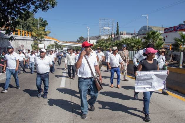 February 8, 2024, Chilpancingo, Guerrero, Mexico: After several murders and attacks against public transport units in the capital of Guerrero, transport leaders and drivers demonstrated because they are being murdered in the middle of a struggle between criminal groups. Chilpancingo Mexico - ZUMAj170 20240208_zip_j170_002 Copyright: xDavidxJuarezx