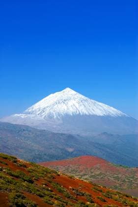 Creative Highlights World Schneebedeckter Pico de Teide, Teneriffa, Kanarische Inseln, Spanien, Europa *** Snow-covered Pico de Teide, Tenerife, Canary Islands Islands, Spain, Europe Copyright: imageBROKER/Dirkxv.xMallinckrodt ibxdvm10170025.jpg