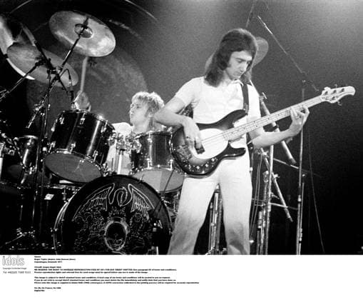Queen Roger Taylor (drums) John Deacon.......... Queen Roger Taylor (drums) John Deacon (bass) Copenhagen, Denmark 1977 _ . No Uk, No France, No USA Digital file, Credit:Jorgen Angel Avalon  Copyright: xJorgenxAngelx xAvalonx 0529741119