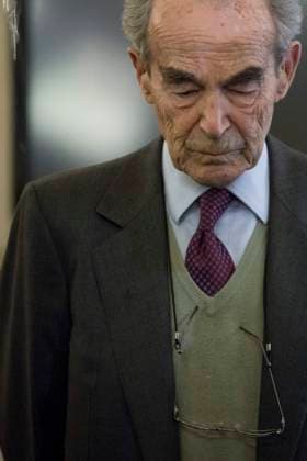 DECES DE ROBERT BADINTER Xavier de Torres Maxppp. 09 02 Décès de Robert Badinter ARCHIVES FRANCE Death of Robert Badinter, born March 30, 1928 in Paris, is a French politician, jurist and essayist. Professor of private law and lawyer at the Paris bar, he became known to the general public for his fight against the death penalty, the abolition of which he supported before Parliament in 1981. FILES 10 10 2014 ; PARIS ; FRANCE - QUAI D ORSAY. JOURNEE INTERNATIONALE CONTRE LA PEINE DE MORT. QUAI D ORSAY. INTERNATIONAL DAY AGAINST THE DEATH PENALTY. Robert BADINTER. (MaxPPP TagID: maxnewsworldthree592356.jpg) Photo via MaxPPP Francee  Copyright: xxavierxdextorres MAXPPPxxavierxdextorresx XDT201410100065 maxnewsworldthree592356