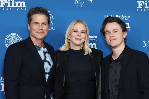 February 9, 2024, Santa Barbara, Ca, USA: Rob Lowe, Sheryl Berkoff, and John Owen Lowe attend the Maltin Modern Master Award during the 39th Annual Santa Barbara International Film Festival on February 09, 2024 in Santa Barbara, California. Santa Barbara USA - ZUMAs181 20240209_zea_s181_178 Copyright: xCraSHx