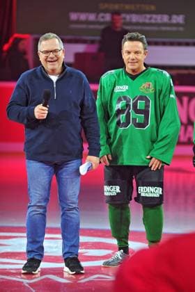 RTL American Ice Football Elton and Stefan Mross on the occasion of the RTL TV event American Ice Football on 11 02 2024 in the SAP Arena Mannheim 20240211MWI120422