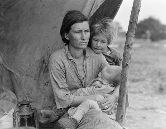 Migrant agricultural worker s family, 1936 (b w photo) 3696980 Migrant agricultural worker s family, 1936 (b w photo) by Lange, Dorothea (1895-1965); Private Collection; (add.info.: Part of the Migrant Mother series Florence Thompson, 32-year-old migrant worker, with her children in Nipomo, California, destitute in pea picker s camp because of the failure of the early pea crop. They had just sold their tent in order to buy food. Of the twenty-five hundred people in this camp most of them were destitute Florence Owens Thompson (1903-83) with two of her children at a peapickers camp, Nimpomo, California. Seven hungry children. Mother aged thirty-two. Father is native Californian. Experimental pose for Migrant Mother .). Copyright: xBridgemanxImagesx 3696980
