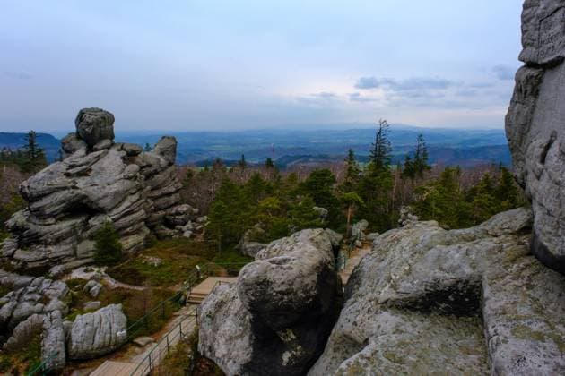 Stolowe Mountains in Poland. View from Great Szczeliniec Wielki Kar?ów, Lower Silesian Voivodeship, Poland R_PJWUOI240205D-1345536-01