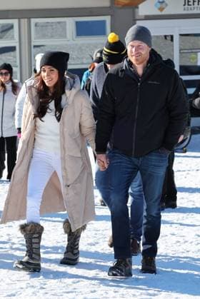 . 14 02 2024. Whistler, Canada. Prince Harry and Meghan Markle, the Duke and Duchess of Sussex, at a training camp in Whistler, Canada, during a one year to go event for next years Invictus Games.  xStephenxLockx xi-Imagesx IIM-24993-0056