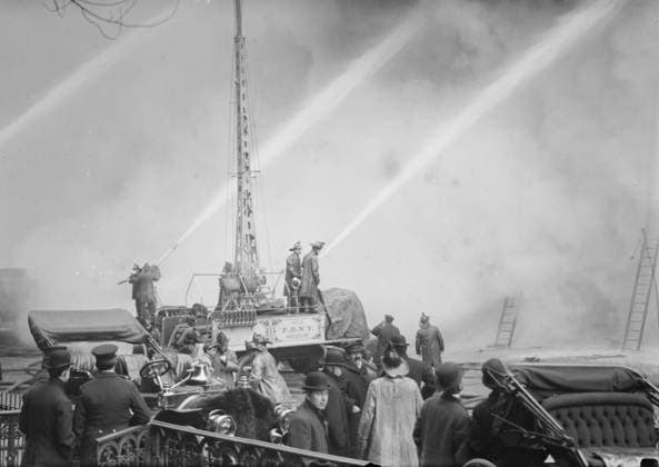 Firemen fight burning building on 14th St. New York City, 1909 (b w photo) 5042940 Firemen fight burning building on 14th St. New York City, 1909 (b w photo) by Bain, George Grantham - Bain News Service (1865-1944); Private Collection. Copyright: xBridgemanxImagesx 5042940