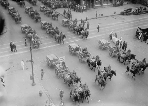 U.S. General John J. Pershing on Horseback Leading World War I Veterans during Parade, New York City, 1919 (b w photo) 5055789 U.S. General John J. Pershing on Horseback Leading World War I Veterans during Parade, New York City, 1919 (b w photo) by Bain, George Grantham - Bain News Service (1865-1944); Private Collection; (add.info.: On September 10, 1919, nearly a year after World War I ended, General Pershing led a victory parade down New York City™s Fifth Avenue). Copyright: xBridgemanxImagesx 5055789