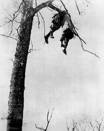 Body of a Soldier in a Tree at Verdun, 1916 (b w photo) 867517 Body of a Soldier in a Tree at Verdun, 1916 (b w photo); Private Collection; (add.info.: The Battle of Verdun was fought from 21 February 18 December 1916 during the First World War on the Western Front between the German and French armies, on hills north of Verdun-sur-Meuse in north-eastern France.). Copyright: xBridgemanxImagesx 867517