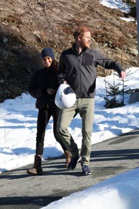 . 15 02 2024. Whistler, Canada. Prince Harry and Meghan Markle, the Duke and Duchess of Sussex, in Whistler, Canada, for the second day of one year to go events for next years Invictus Games.  xStephenxLockx xi-Imagesx IIM-24997-0031