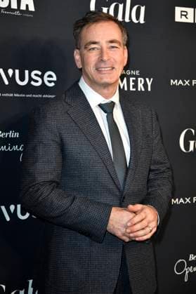 Jan Sosniok bei der Berlin Opening Night by Gala, UFA und RTL Deutschland im Rahmen der Berlinale 2024 74. Internationale Filmfestspiele Berlin im Hotel SO Berlin Das Stue. Berlin, 15.02.2024 *** Jan Sosniok at the Berlin Opening Night by Gala, UFA and RTL Germany as part of the Berlinale 2024 74 Berlin International Film Festival at the Hotel SO Berlin Das Stue Berlin, 15 02 2024 Foto:xN.xKubelkax xFuturexImagex opening_night_4207