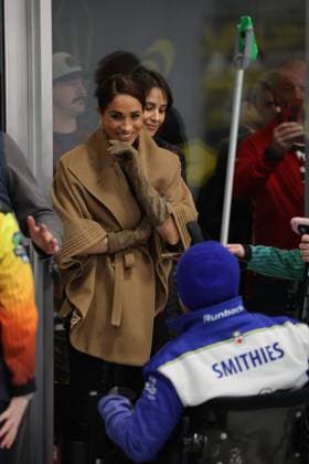 . 16 02 2024. Vancouver, Canada. Prince Harry and Meghan Markle, the Duke and Duchess of Sussex, at a curling centre in Vancouver, Canada, on the third day of the one year to go events for next years Invictus Games.  xStephenxLockx xi-Imagesx IIM-24999-0014