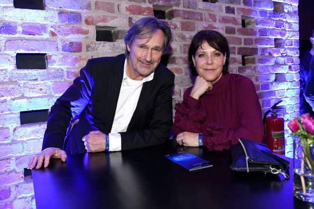 Helmut Zierl und Janina Hartwig bei der ARD Blue Hour 2024 im Rahmen der Berlinale 2024 im Hotel Telegraphenamt. Berlin, 16.02.2024 *** Helmut Zierl and Janina Hartwig at the ARD Blue Hour 2024 as part of the Berlinale 2024 at the Hotel Telegraphenamt Berlin, 16 02 2024 Foto:xC.xNiehausx xFuturexImagex blue_hour_4568