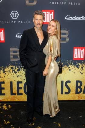 BILD Place to B X Constantin Film Party Wayne Carpendale und Annemarie Carpendale bei der BILD Place to B X Constantin Film Party anlässlich der 74. Internationalen Filmfestspiele Berlin (Berlinale) im Borchardt Restaurant am 17.02.2024 in Berlin. *** BILD Place to B X Constantin Film Party Wayne Carpendale and Annemarie Carpendale at the BILD Place to B X Constantin Film Party on the occasion of the 74th Berlin International Film Festival Berlinale at Borchardt Restaurant on 17 02 2024 in Berlin Copyright: xEventpressxKochanx