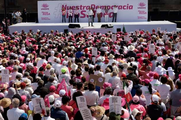 March For Our Democracy Rally - Mexico City Persons join the rally to support March for Our Democracy movement at the Mexico City Zocalo. Mexico City, Mexico, February 18, 2024. Photo by Luis Barron Eyepix Group ABACAPRESS.COM Mexico City Mexico  Copyright: xBarronxLuis Eyepix ABACAx