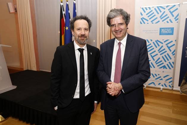 Carlo Chatrian with the French Ambassador Francois Delattre at the award ceremony of the Order of the Chevalier for Art and Literature during the Berlinale Soiree Francaise du Cinema at the French Embassy on 19 02 2024 in Berlin Berlinale Soiree Francaise 2024 Award of the Chevalier Order for Leila Hamid Martin Kochendoerfer